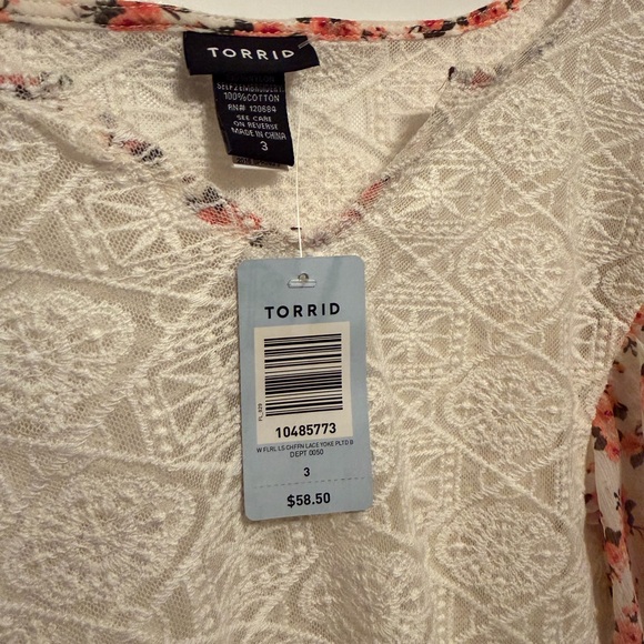 Torrid Floral Lace Inset Chiffon Blouse - Picture 6 of 6